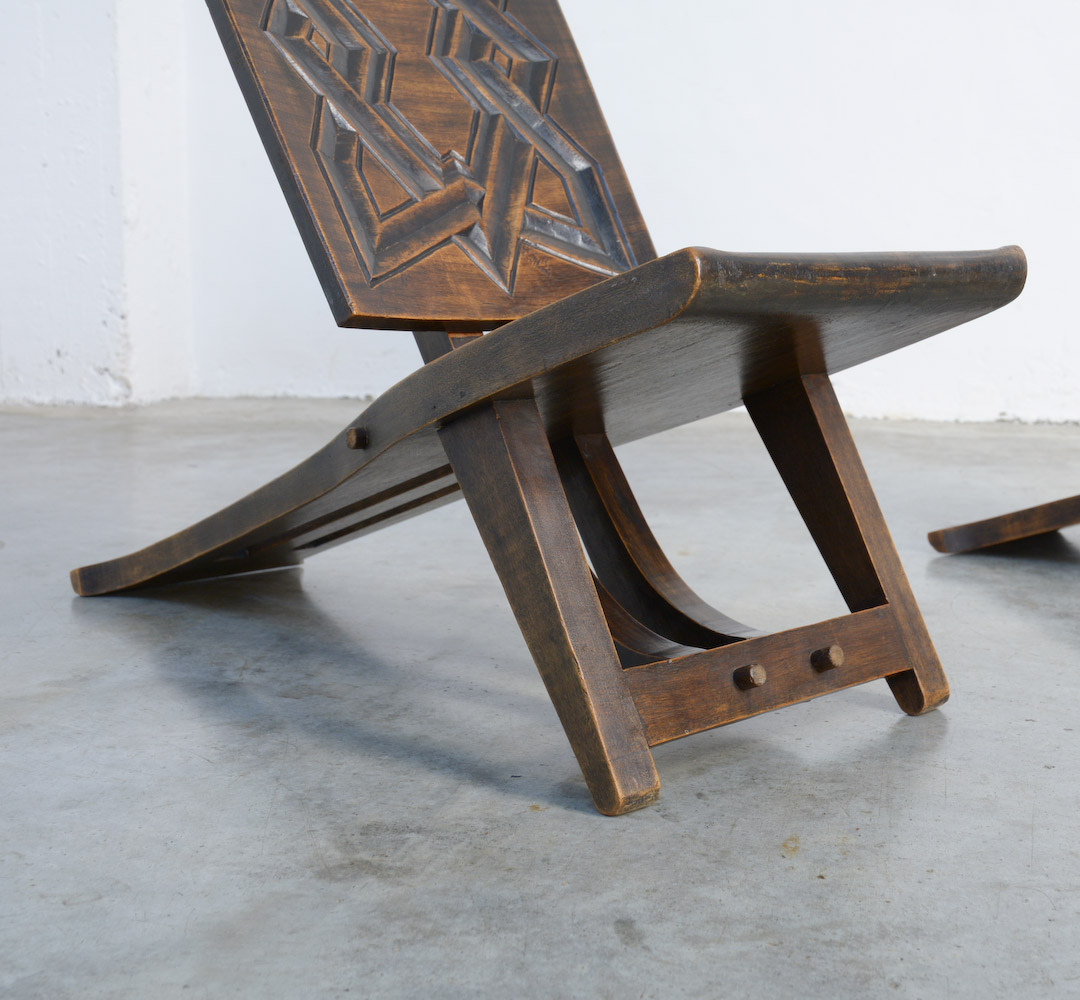 Nice Pair of Geometric African Chief Chairs Vintage Design Point