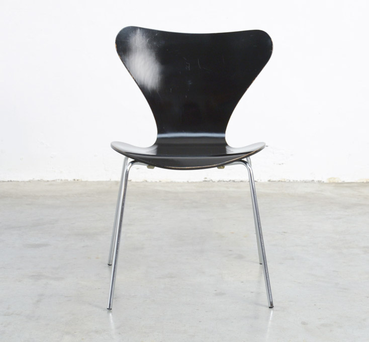 Arne jacobsen butterfly chair clearance