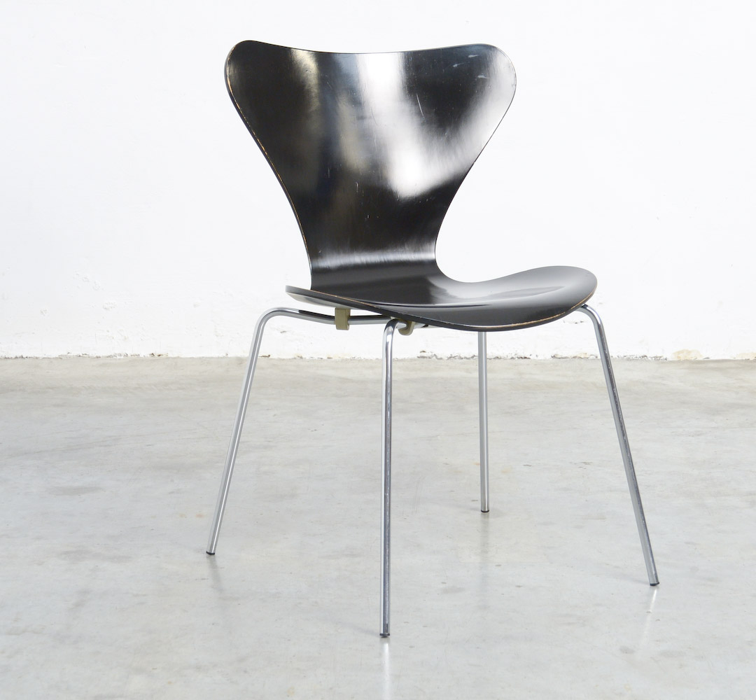 Butterfly Chair by Arne Jacobsen for Fritz Hansen