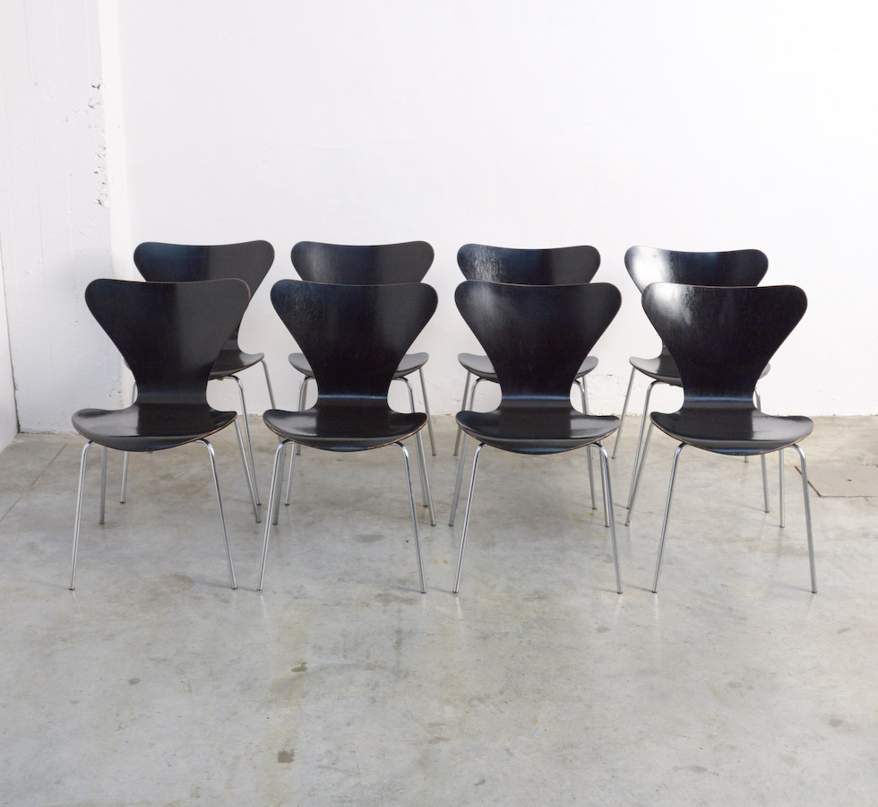 Set of Black Butterfly Chairs by Arne Jacobsen for Fritz Hansen
