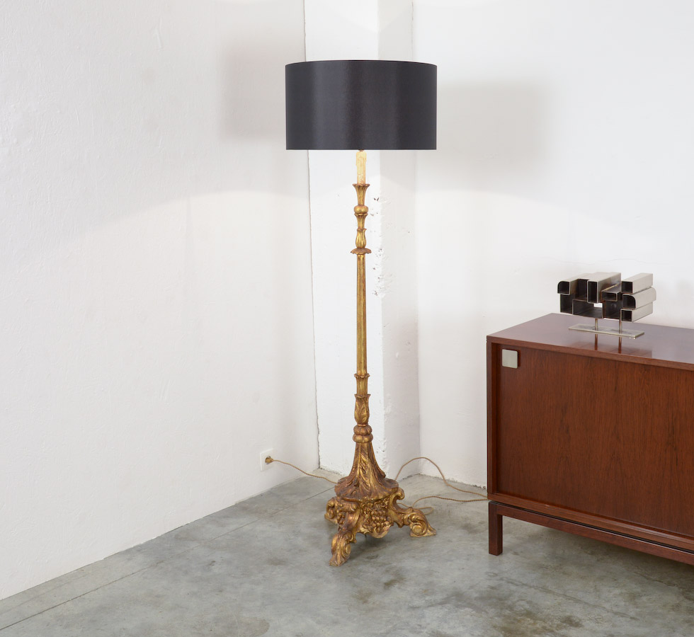 Decorative Gold Plated Wooden Floor Lamp