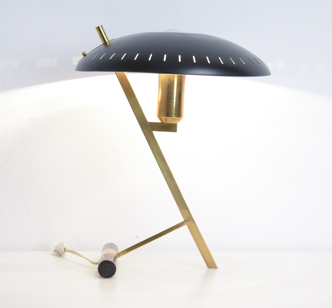 Impressive Bauhaus Desk Lamp