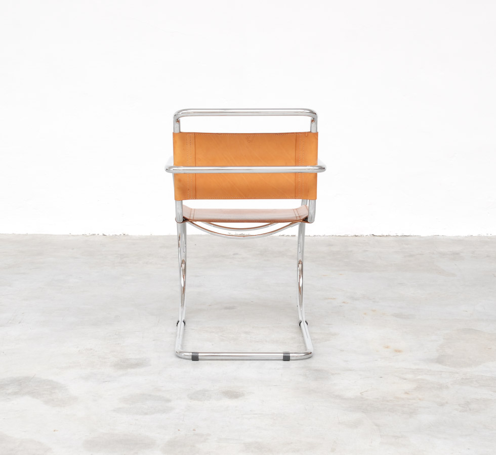 D42 Cantilever armchair by L. Mies Van der Rohe