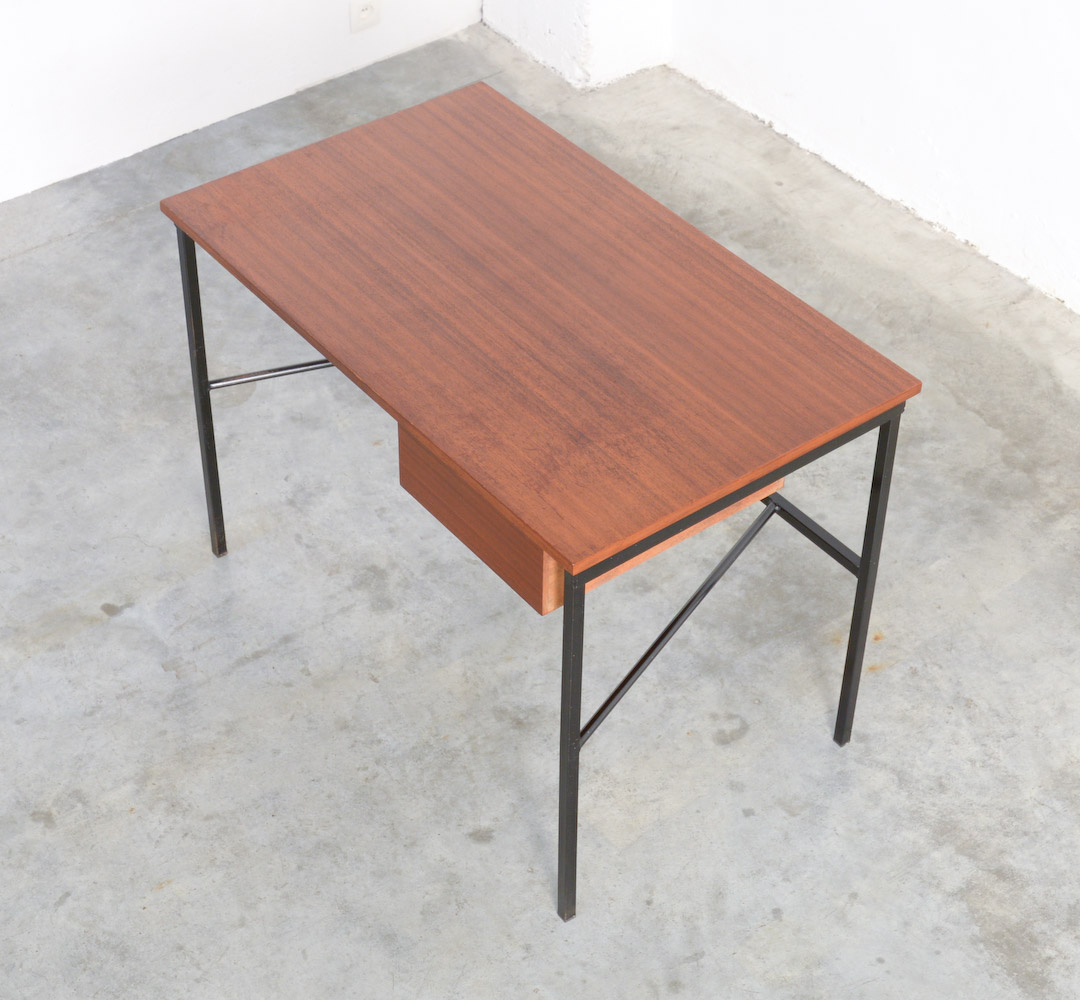 Minimal Desk CM 174 by Pierre Paulin for Trefac, Belgium