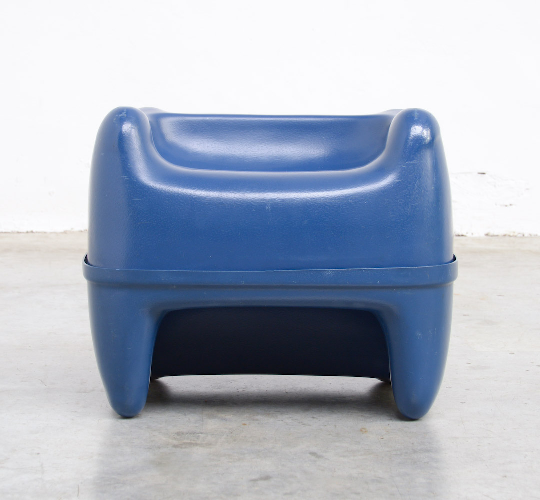 Zorro Children’s Chair by Meurop