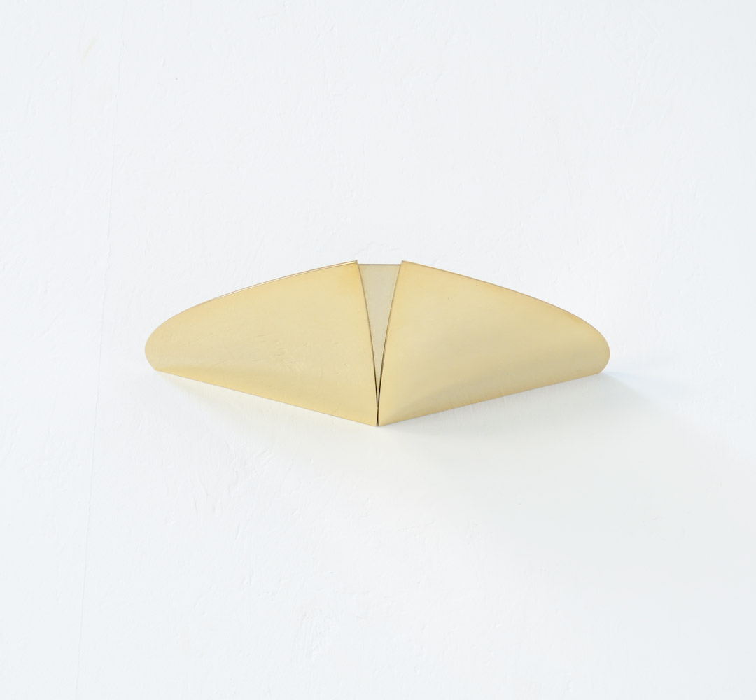 French Decorative Brass Wall Lamp