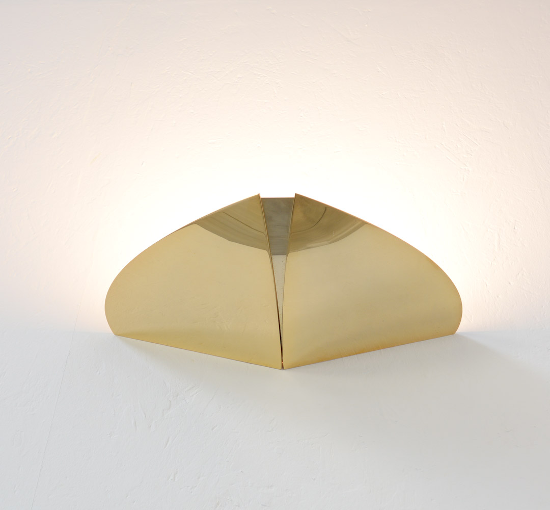 French Decorative Brass Wall Lamp