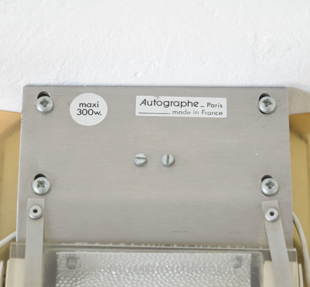 French Decorative Brass Wall Lamp