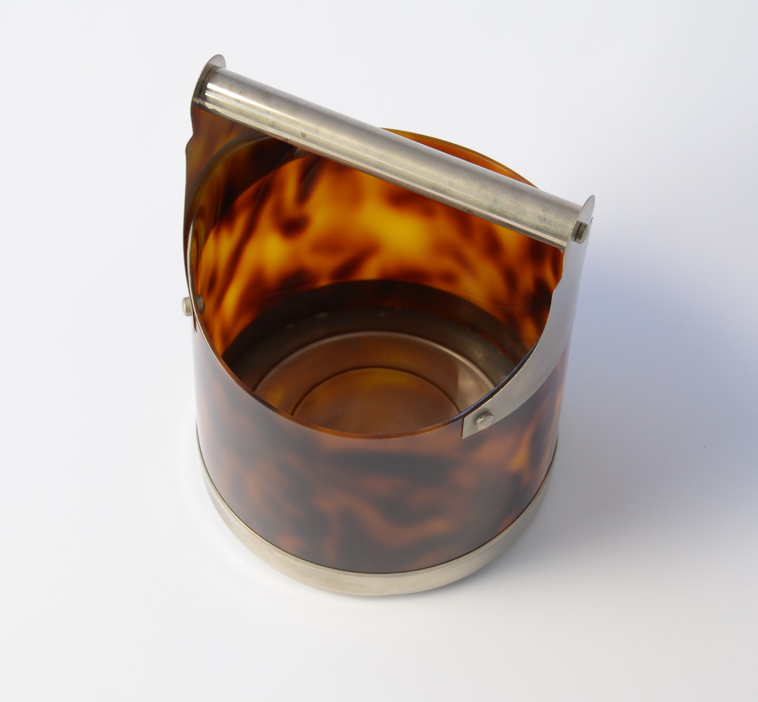 Stylish HornLook Bakelite Ice Bucket, 1970s Vintage Design Point