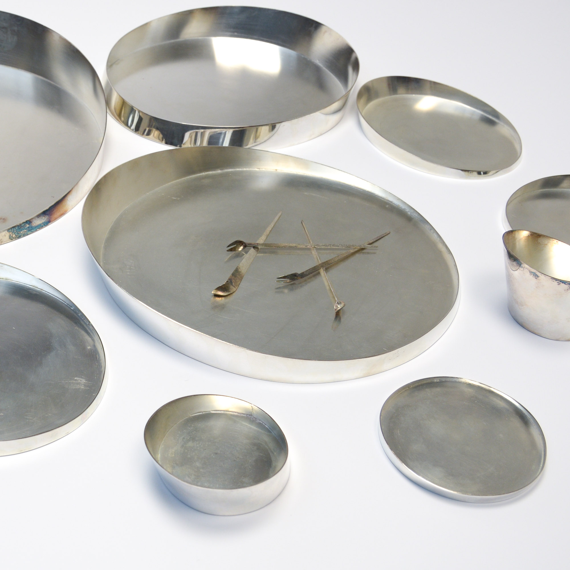 Decorative Set of Handmade Metal Trays Vintage Design Point