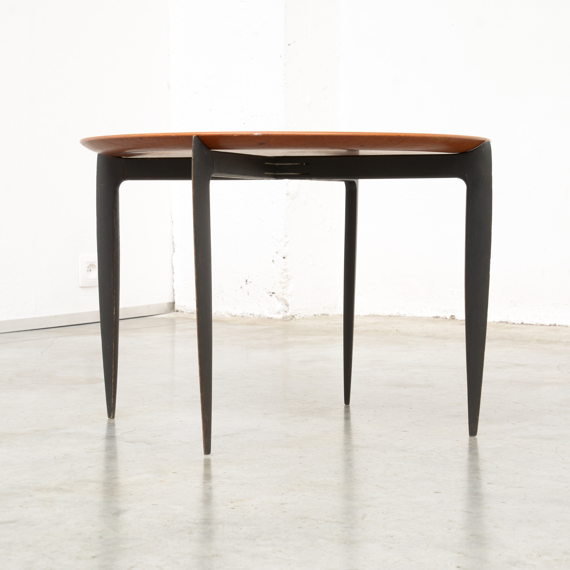 Tray Table by H. Engholm & Svend Willumsen for Fritz Hansen Vintage