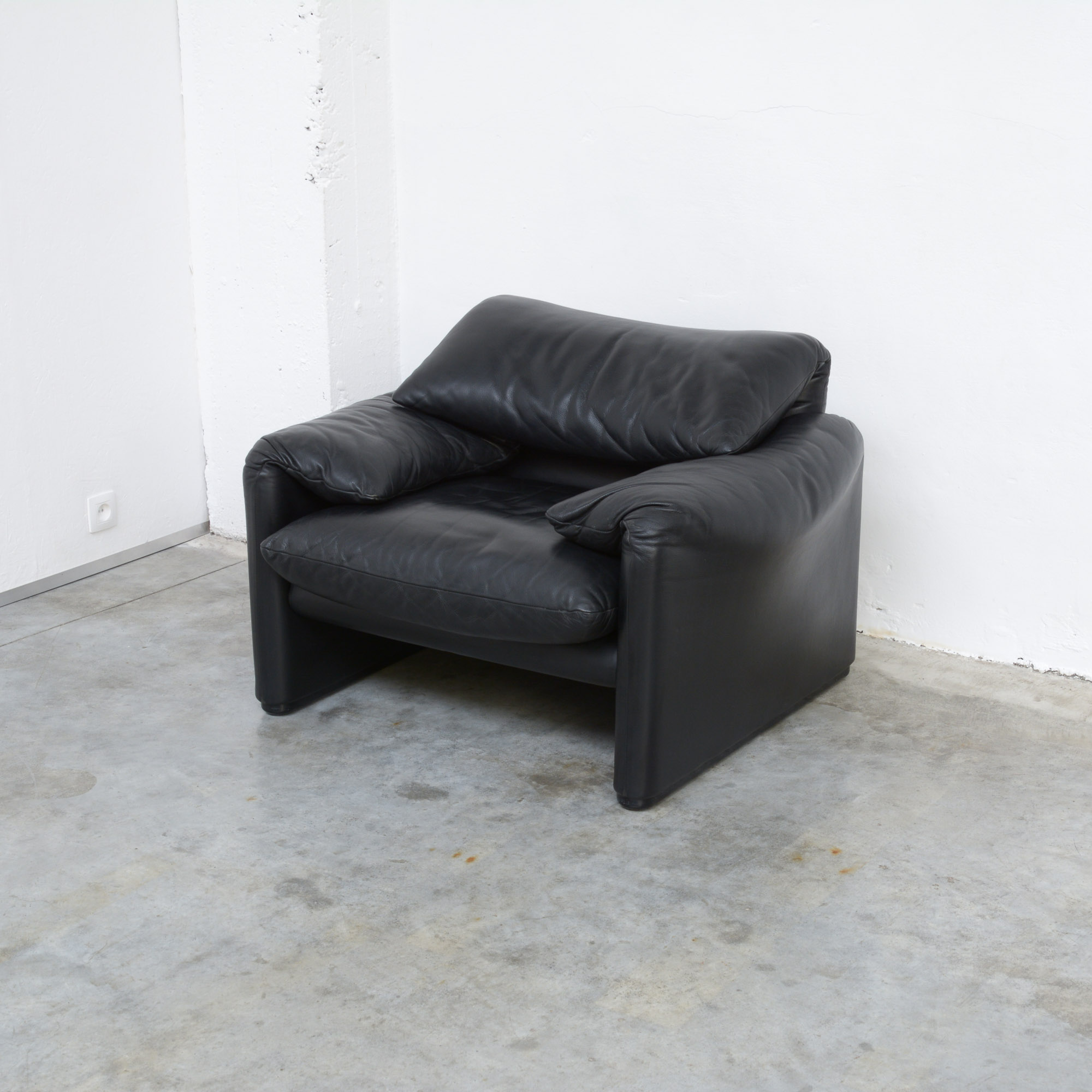cassina maralunga vintage
